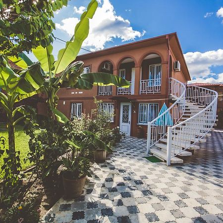 Casa De Khasia Zugdidi Ngoại thất bức ảnh