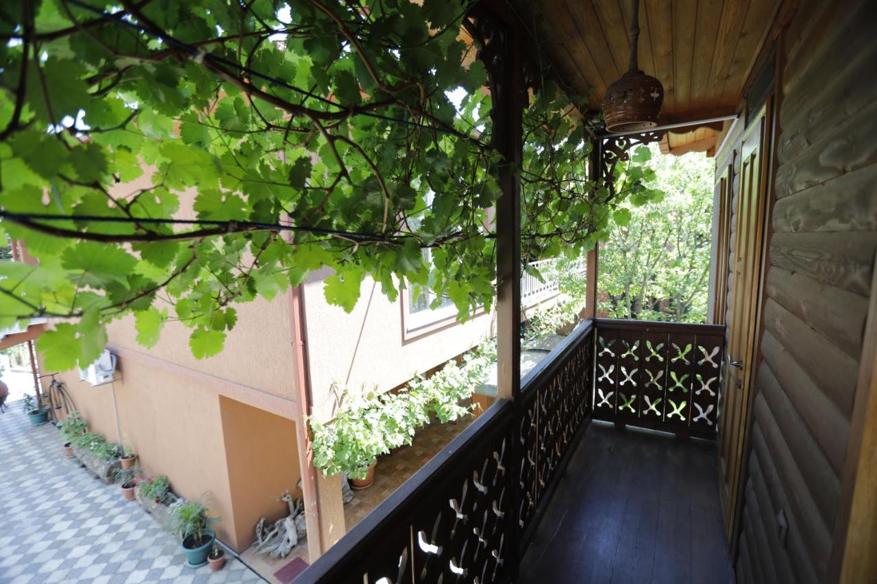 Casa De Khasia Zugdidi Ngoại thất bức ảnh