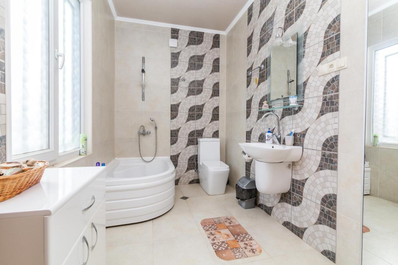 Casa De Khasia Zugdidi Ngoại thất bức ảnh