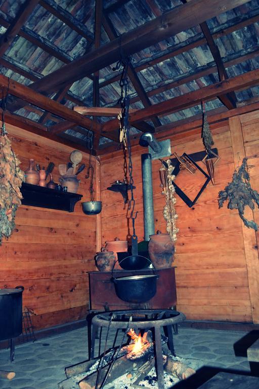 Casa De Khasia Zugdidi Ngoại thất bức ảnh