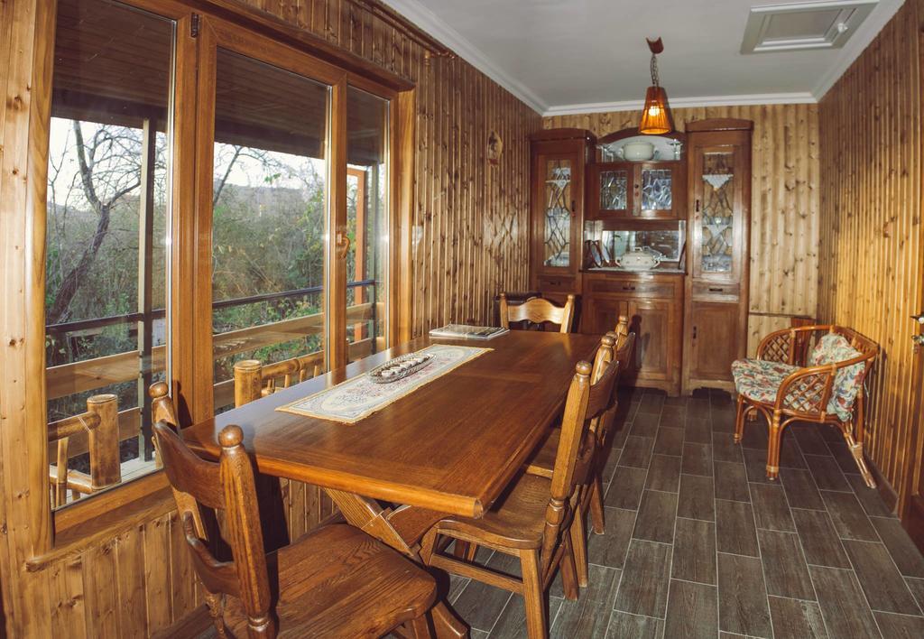 Casa De Khasia Zugdidi Ngoại thất bức ảnh