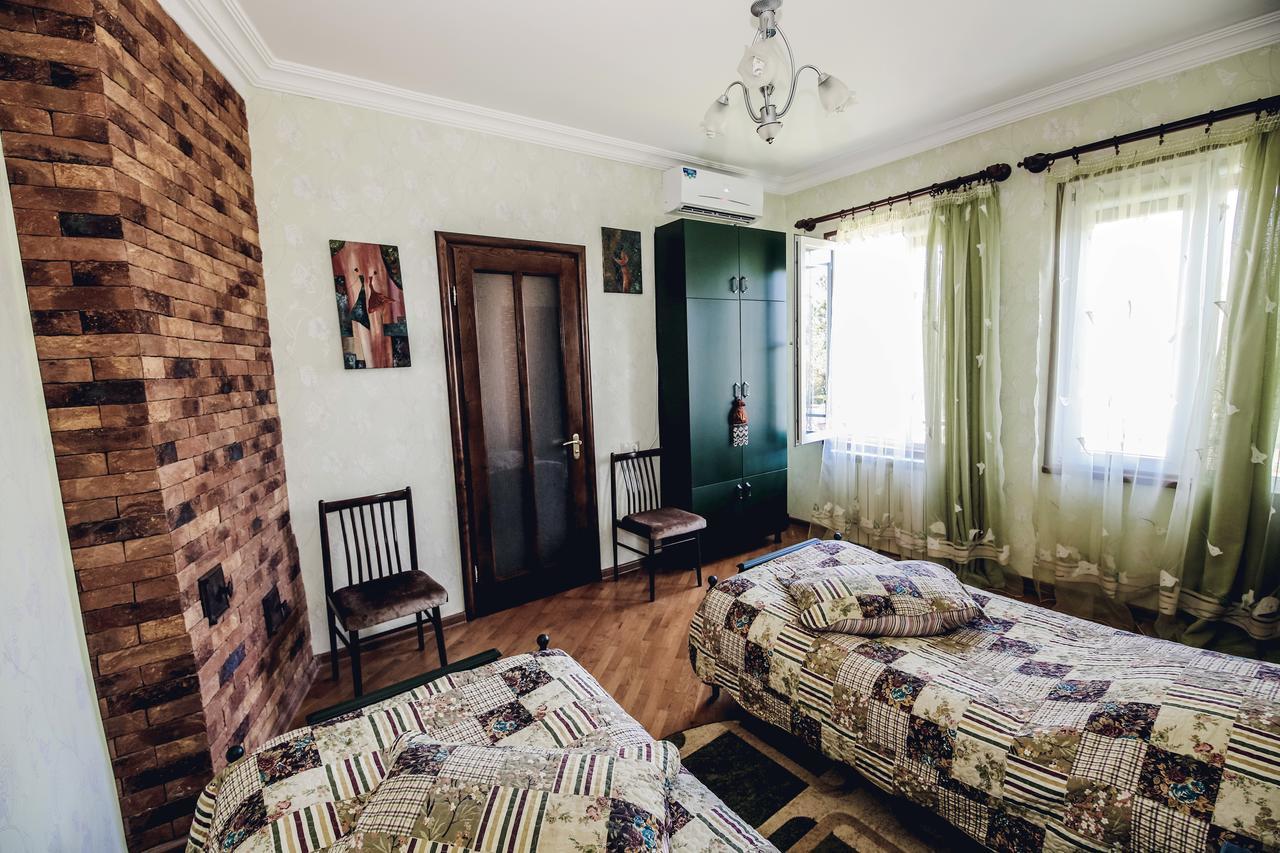 Casa De Khasia Zugdidi Ngoại thất bức ảnh