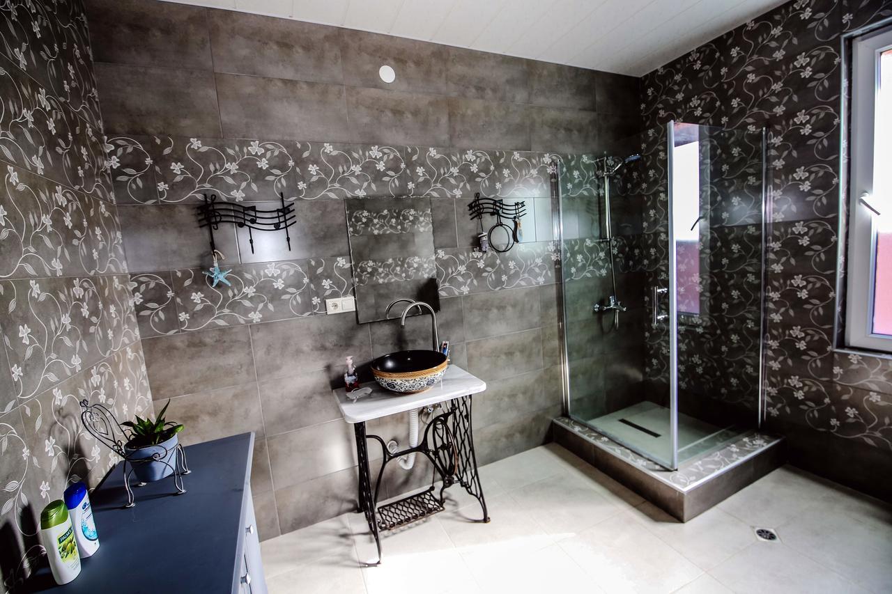 Casa De Khasia Zugdidi Ngoại thất bức ảnh